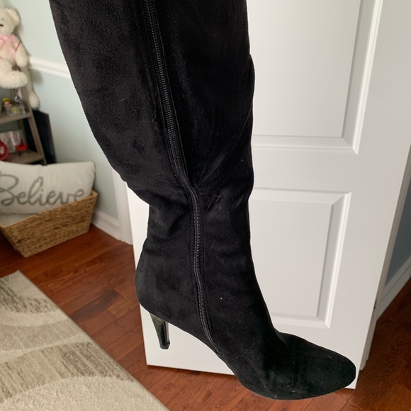 Black suede knee high - Picture 3 of 3
